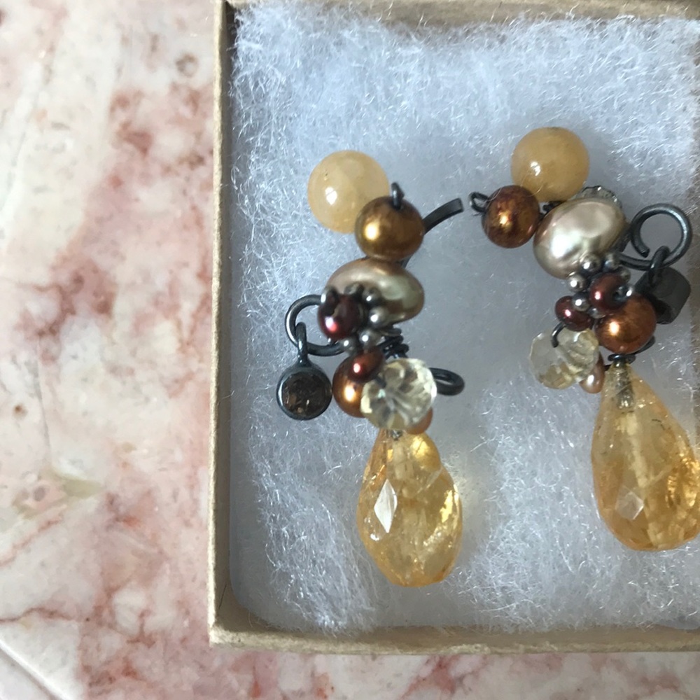 Earrings - Picture 2 of 3